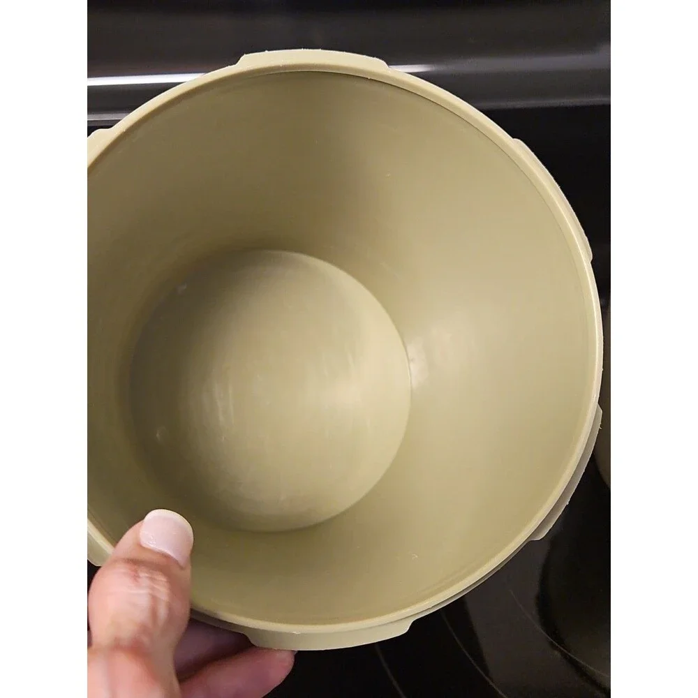 Set Of 2 Vintage Tupperware Olive Canisters #807 & #809 W/ 1 Sheer Lid #810